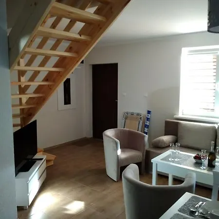 アパート Marina *